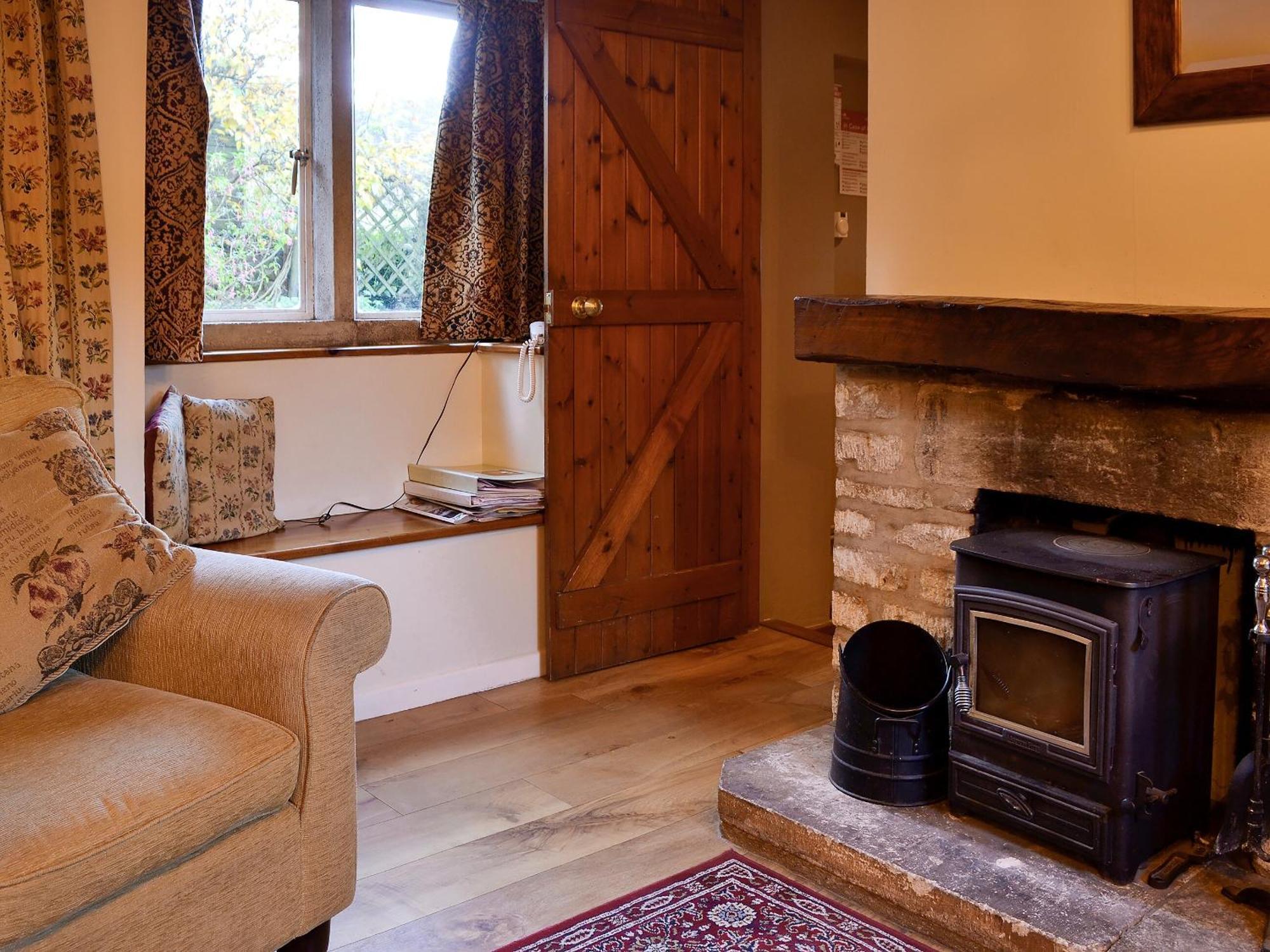 The Cot Villa Chalford Buitenkant foto